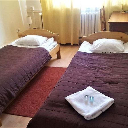 ורשה Hostel Na Zurawiej מראה חיצוני תמונה